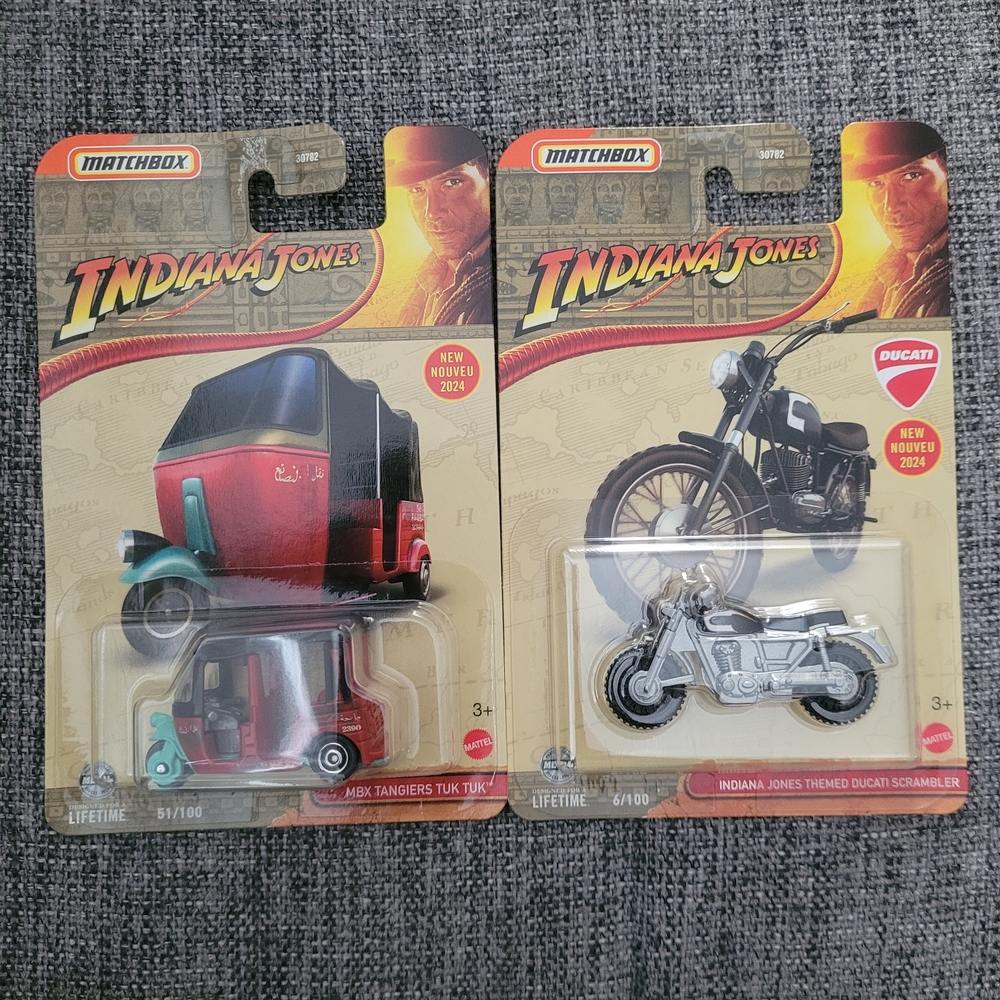 Matchbox Indiana Jones Red Tuk Tuk and Silver Motorcycle Set